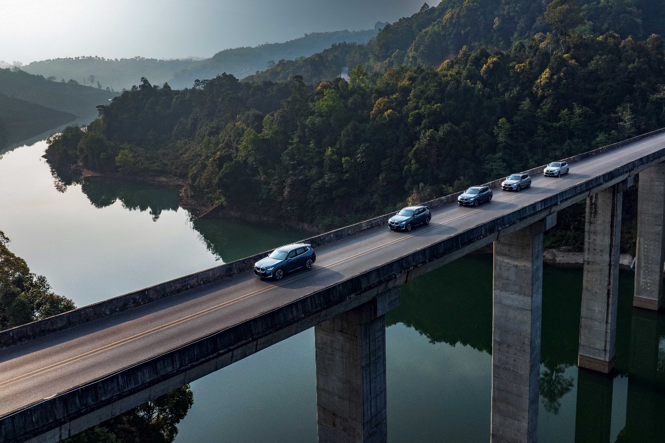 挑战雨林山川，揭秘全新BMW X3长轴距版智能驾趣之道